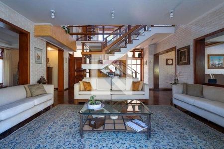 Casa à venda com 5 quartos, 433m² em Morada dos Pássaros, Barueri