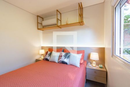 Casa à venda com 4 quartos, 196m² em Rio Branco, Canoas