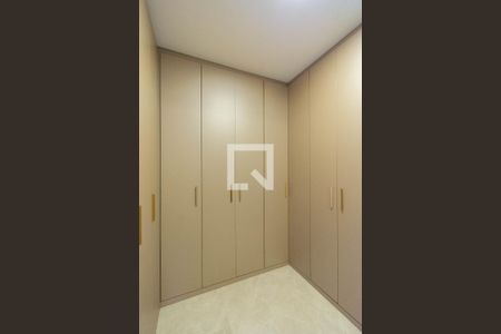 Casa à venda com 4 quartos, 196m² em Rio Branco, Canoas
