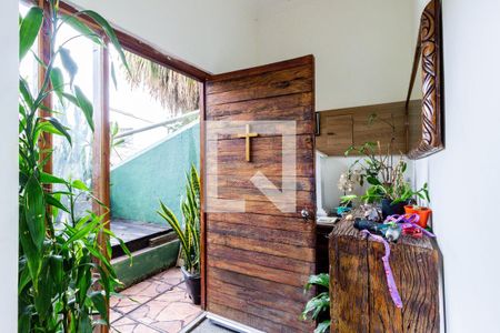 Sala Entrada de casa para alugar com 2 quartos, 162m² em Vila Pereira Cerca, São Paulo