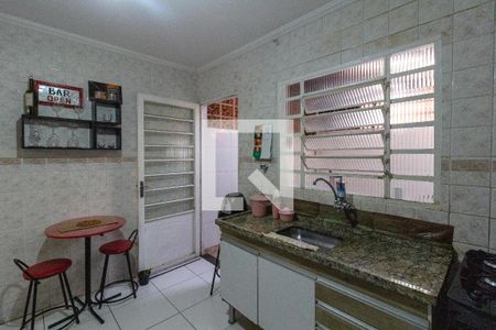 Cozinha de casa de condomínio para alugar com 2 quartos, 75m² em Jardim Adriana, Guarulhos