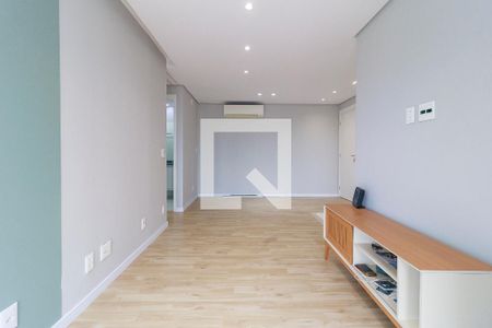 Sala de apartamento para alugar com 2 quartos, 69m² em Santo Amaro, São Paulo