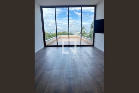 Casa à venda com 4 quartos, 418m² em Tamboré, Santana de Parnaíba