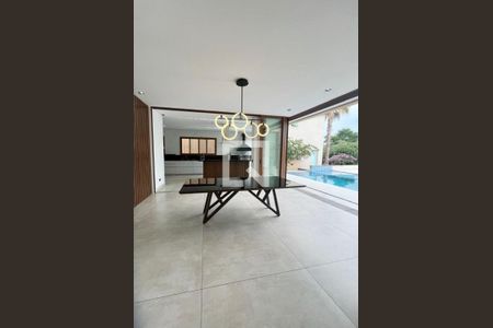 Casa à venda com 4 quartos, 418m² em Tamboré, Santana de Parnaíba