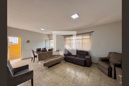 Sala de casa para alugar com 3 quartos, 320m² em Jardim Malia I, São Paulo