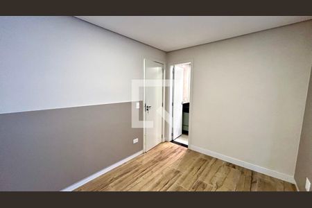 Quarto Suíte de casa para alugar com 2 quartos, 100m² em Parque Continental I, Guarulhos