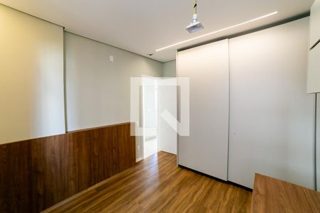 Quarto 2 de apartamento para alugar com 2 quartos, 70m² em Santo Antônio, Belo Horizonte