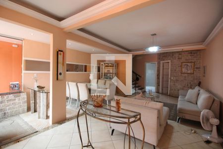 Sala de casa para alugar com 3 quartos, 180m² em Jacarepaguá, Rio de Janeiro