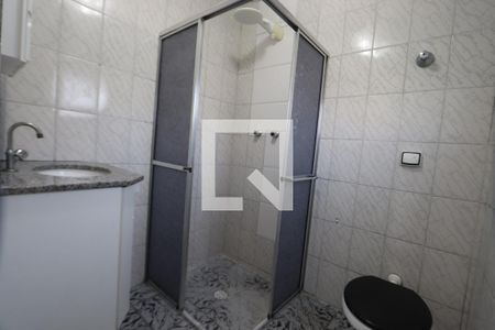 Banheiro da Suíte de casa para alugar com 2 quartos, 70m² em Vila Antonieta, São Paulo