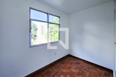 Quarto 1 de apartamento para alugar com 2 quartos, 51m² em Laranjeiras, Rio de Janeiro