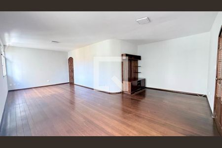 Apartamento à venda com 4 quartos, 179m² em Funcionários, Belo Horizonte