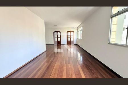 Apartamento à venda com 4 quartos, 179m² em Funcionários, Belo Horizonte