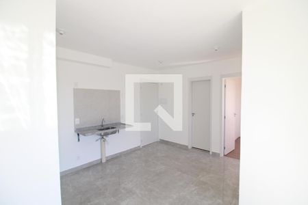 Sala / Cozinha de apartamento para alugar com 2 quartos, 39m² em Limão, São Paulo