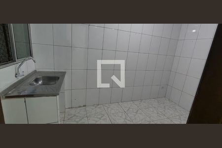 Sala/Cozinha de casa para alugar com 1 quarto, 25m² em Vila Capela, São Paulo