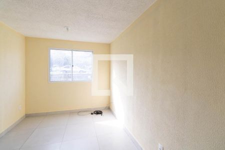 Sala de apartamento para alugar com 2 quartos, 40m² em Santa Cruz, Rio de Janeiro