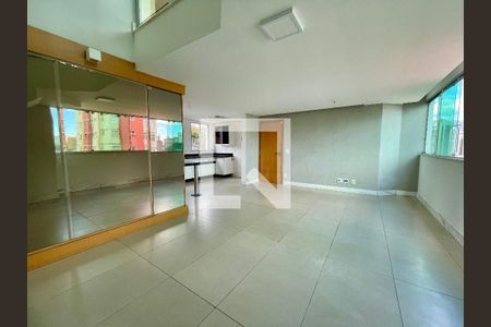 Apartamento à venda com 3 quartos, 162m² em Santa Tereza, Belo Horizonte