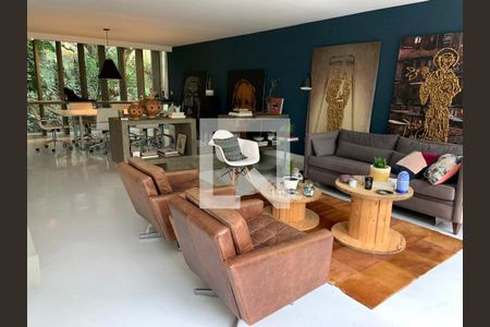 Casa à venda com 6 quartos, 900m² em Fazenda Morumbi, São Paulo