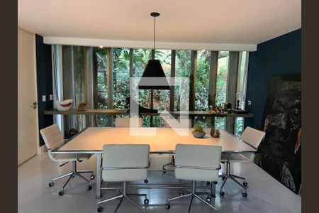 Casa à venda com 6 quartos, 900m² em Fazenda Morumbi, São Paulo