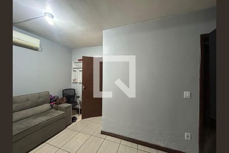 Casa à venda com 3 quartos, 90m² em São José, Canoas