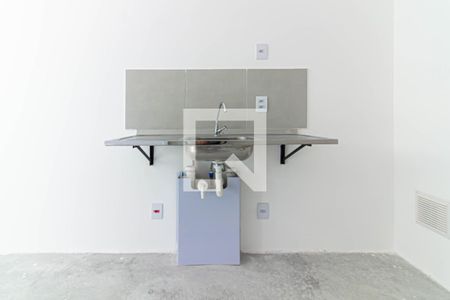 Cozinha de apartamento para alugar com 1 quarto, 25m² em Barra Funda, São Paulo