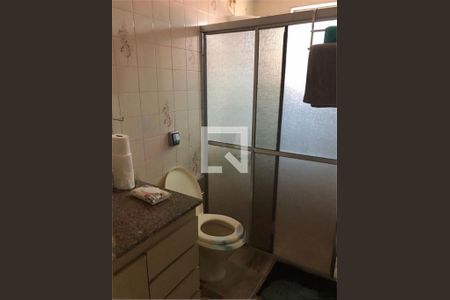 Casa à venda com 4 quartos, 235m² em Cupecê, São Paulo