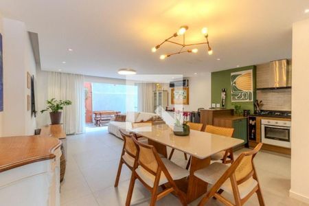 Casa à venda com 4 quartos, 202m² em Jardim Ampliacao, São Paulo