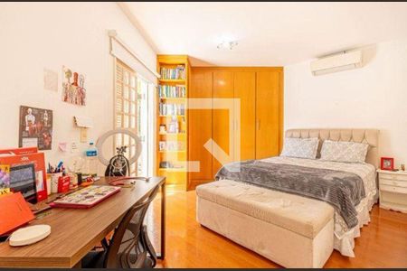 Casa à venda com 4 quartos, 346m² em Alphaville, Santana de Parnaíba