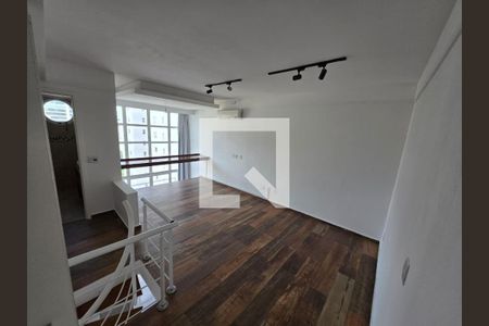 Apartamento para alugar com 1 quarto, 56m² em Alphaville Industrial, Barueri
