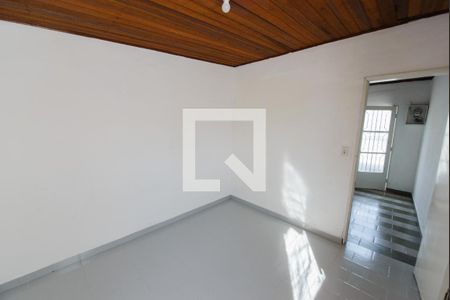 Quarto de casa para alugar com 1 quarto, 60m² em Parque Sao Luis, Taubaté