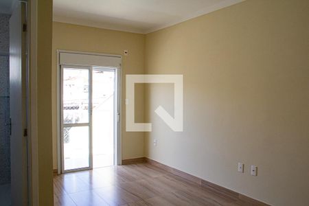 Suite de casa para alugar com 3 quartos, 101m² em Vila Paulo Silas, São Paulo