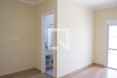 Suite de casa para alugar com 3 quartos, 101m² em Vila Paulo Silas, São Paulo