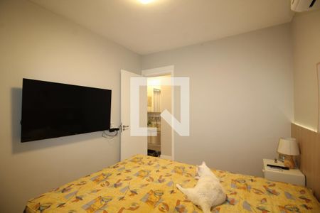 Quarto 1 de apartamento para alugar com 2 quartos, 52m² em Taquara, Rio de Janeiro