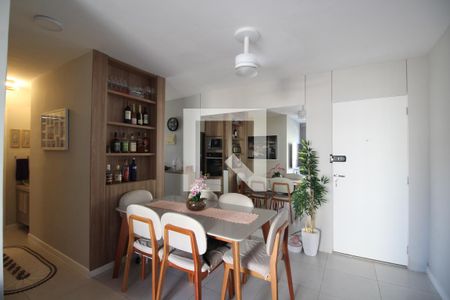 Sala de apartamento para alugar com 2 quartos, 52m² em Taquara, Rio de Janeiro