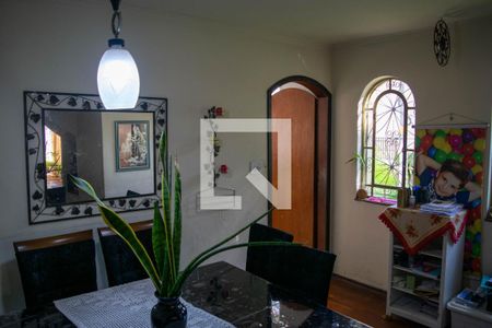 Sala de casa à venda com 3 quartos, 100m² em Vila Aricanduva, São Paulo