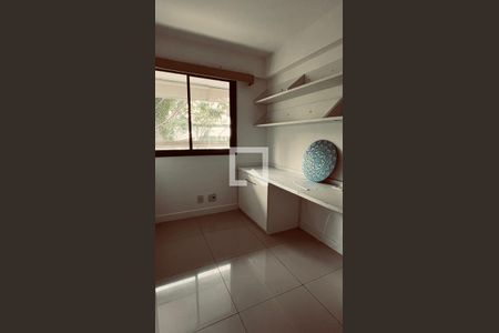 Quarto de apartamento à venda com 4 quartos, 127m² em Freguesia (Jacarepaguá), Rio de Janeiro