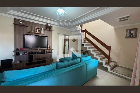 Casa à venda com 3 quartos, 128m² em Santa Terezinha, Santo André