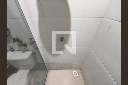 Banheiro Social de casa de condomínio para alugar com 3 quartos, 120m² em Taquara, Rio de Janeiro