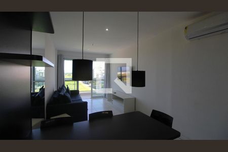 Apartamento para alugar com 1 quarto, 70m² em Algodoal, Cabo Frio
