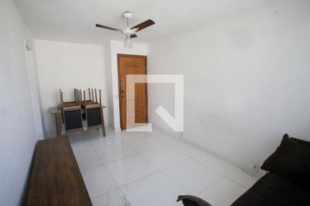 Sala de apartamento para alugar com 2 quartos, 55m² em Taquara, Rio de Janeiro
