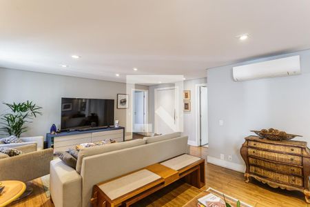 Sala de apartamento à venda com 3 quartos, 210m² em Moema, São Paulo