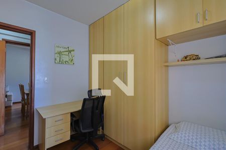 Apartamento à venda com 3 quartos, 85m² em Estoril, Belo Horizonte
