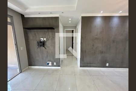 Corredor de apartamento para alugar com 2 quartos, 75m² em Vila Valqueire, Rio de Janeiro