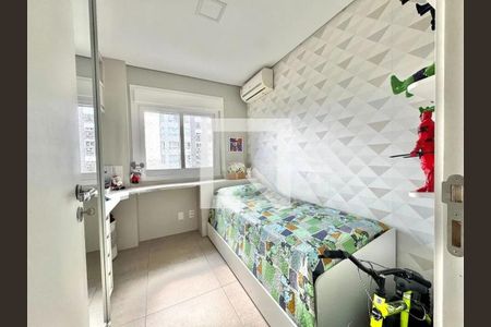 Quarto 1 de apartamento para alugar com 2 quartos, 59m² em São Sebastião, Porto Alegre