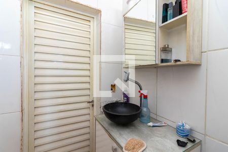 Banheiro da Suíte de casa para alugar com 1 quarto, 43m² em Vila Prado, São Paulo