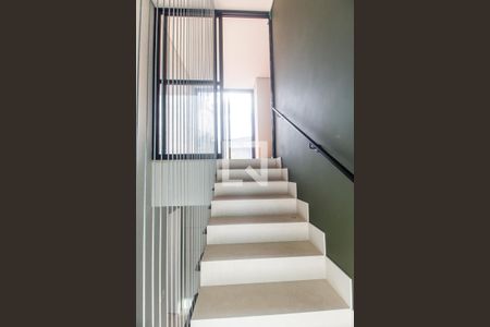 Escada de apartamento à venda com 4 quartos, 520m² em Residencial 18 do Forte, Santana de Parnaíba