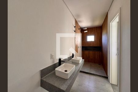 Suíte 1 - Banheiro de apartamento à venda com 3 quartos, 255m² em Guaratiba, Rio de Janeiro
