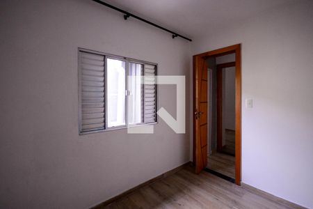 Quarto 2 de casa para alugar com 3 quartos, 80m² em Vila Brasilina, São Paulo
