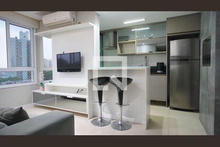 Sala e cozinha  de apartamento para alugar com 3 quartos, 70m² em Passo D’areia, Porto Alegre