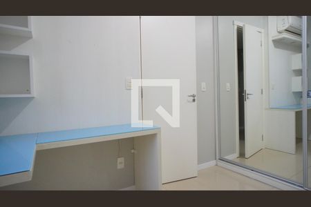 Quarto 2 de apartamento para alugar com 3 quartos, 70m² em Passo D’areia, Porto Alegre