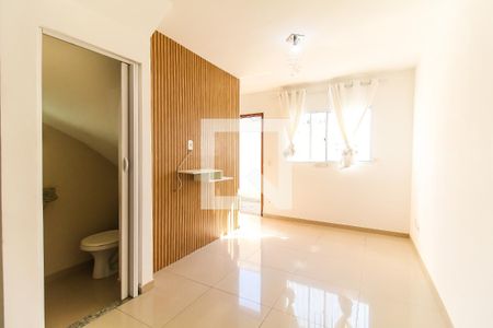 Sala/Cozinha de casa de condomínio à venda com 2 quartos, 50m² em Cidade Líder, São Paulo